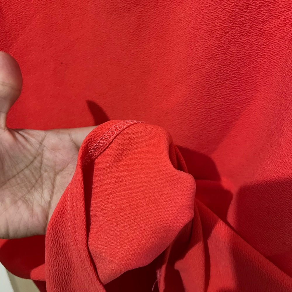 Elegant Red Dress with White Trim - Picture 10 of 11